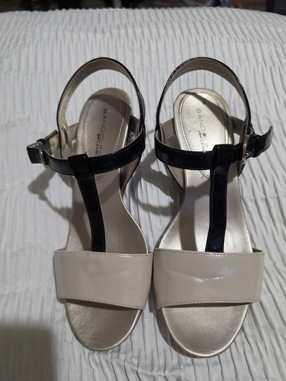 Bandolino Two-Tone Black and Cream T-Strap Wedges Size 6.5 M
